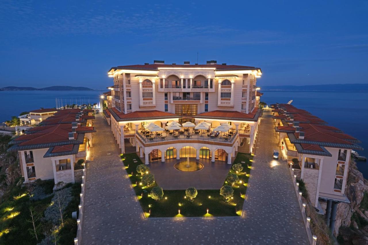 Birun Ada Hotel Burgazada Екстериор снимка