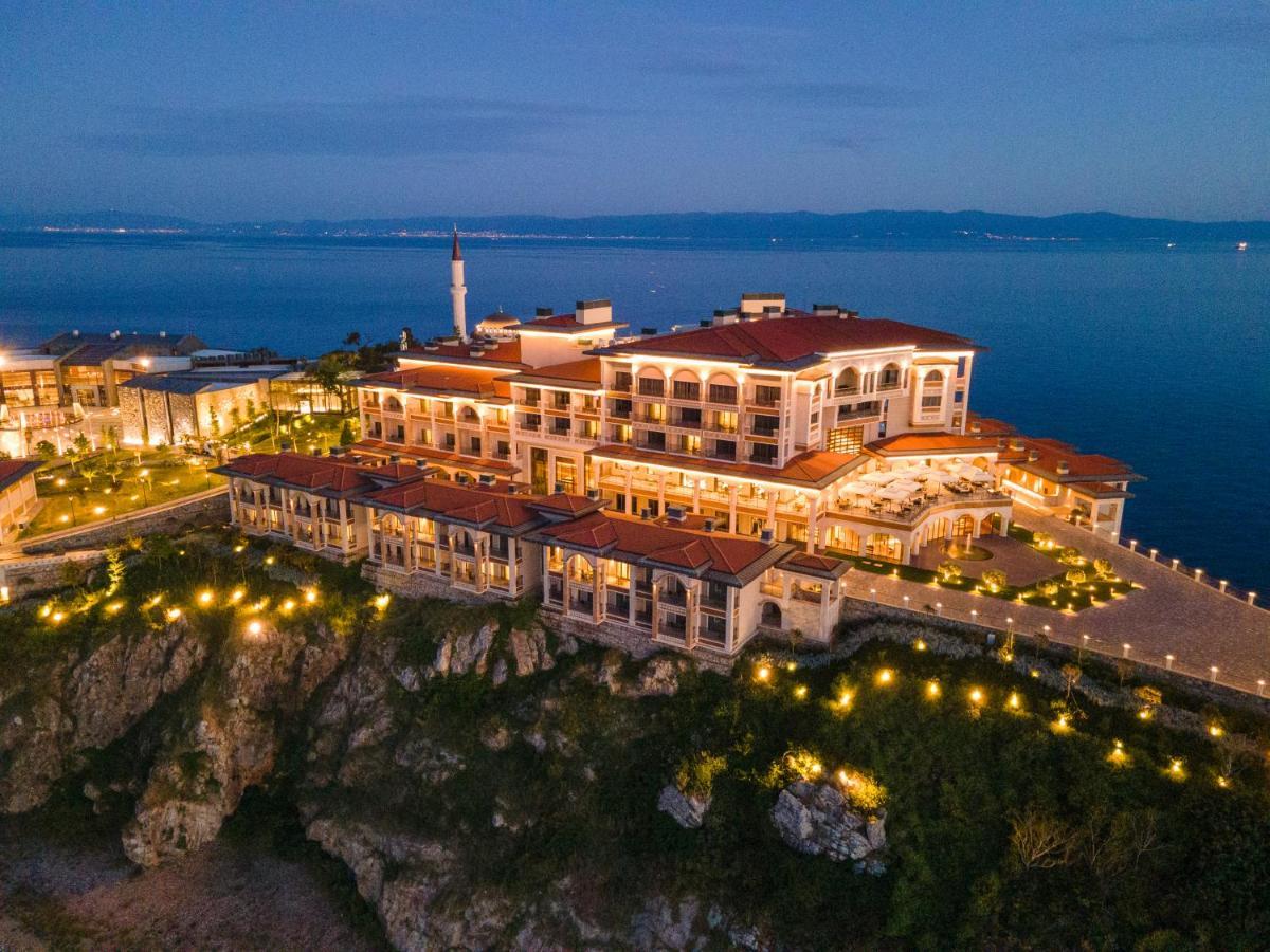 Birun Ada Hotel Burgazada Екстериор снимка