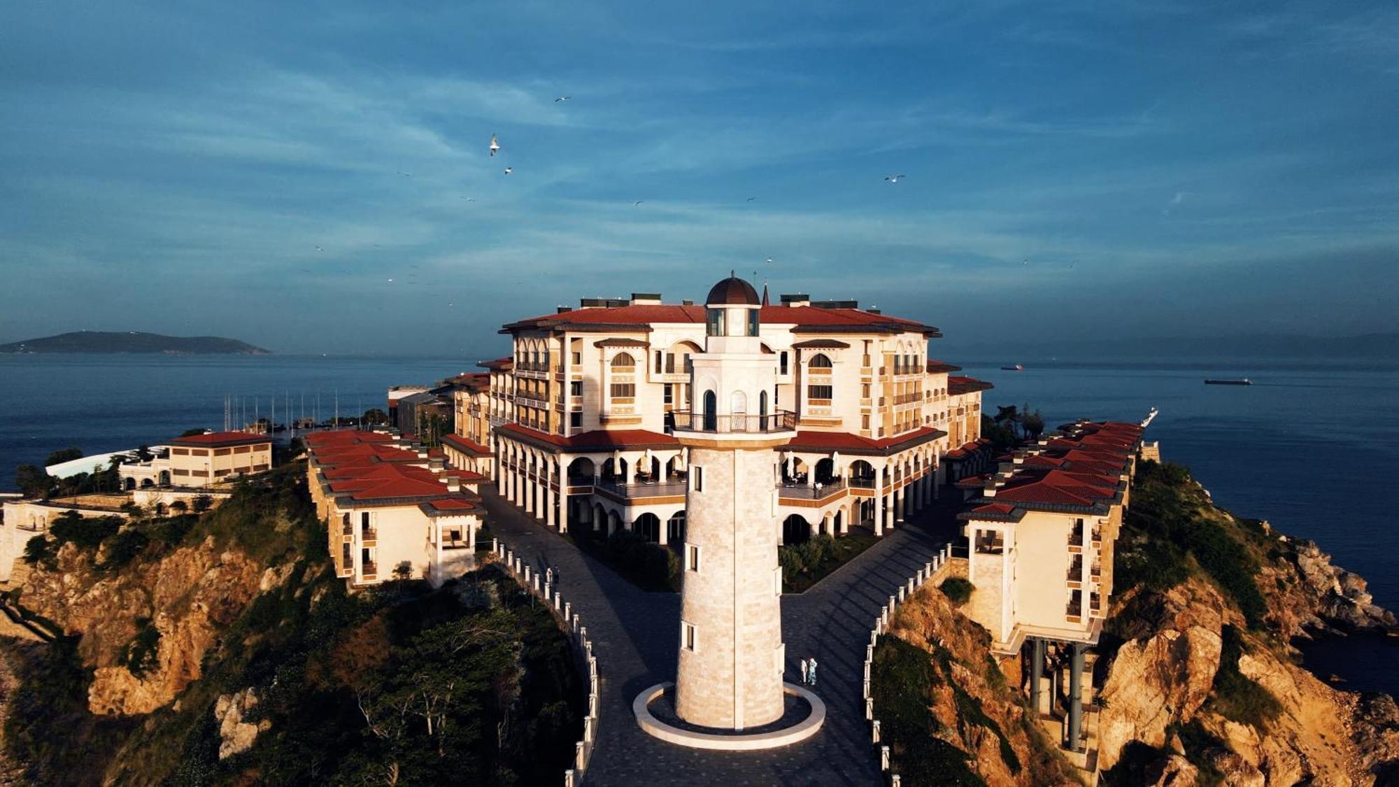 Birun Ada Hotel Burgazada Екстериор снимка